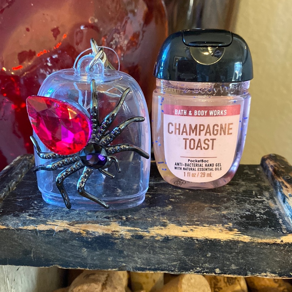 COPY - Bath & Body Works Gem Spider sanitizer holder